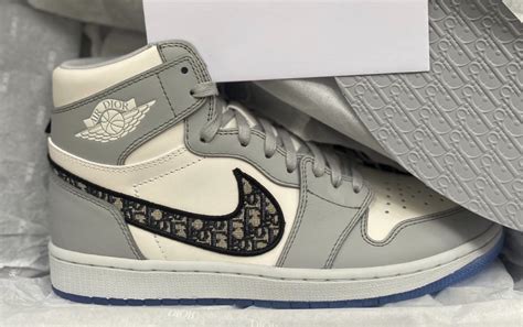 air jordan 1 dior dhgate|Dior jordan 1 for sale.